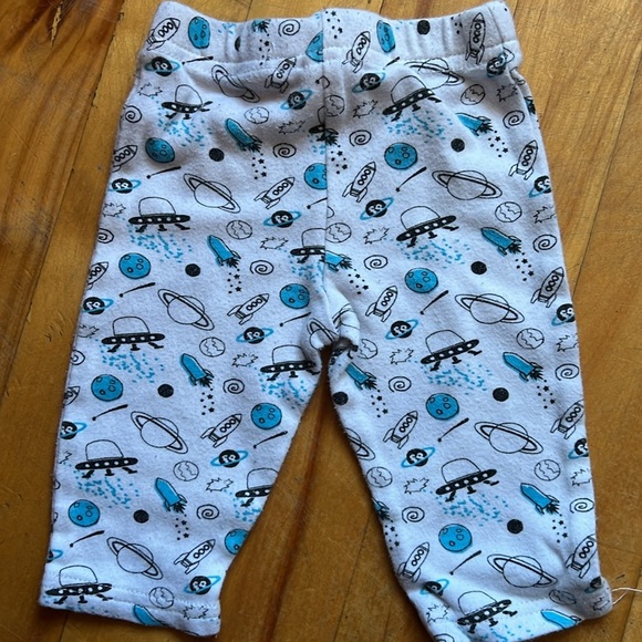 3/$15 Fisher Price 0-3 Months 100% Cotton Pants - Picture 2 of 3